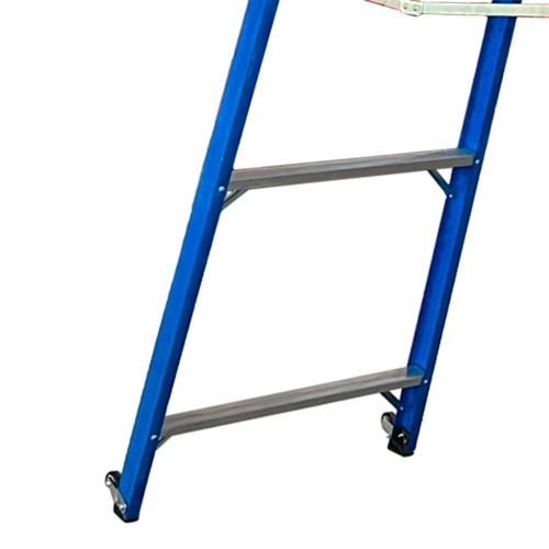 Escada plataforma fibra de vidro 7 degraus 2,4 m com rodas e corrim�o - PAF240