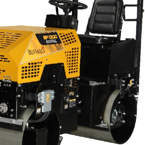 Rolo compactador vibrat�rio liso a gasolina 16 hp - BF 1200