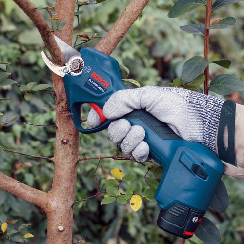 Tesoura para poda a bateria 12V Brushless com 2 baterias e maleta - Pro Pruner  110V/220V