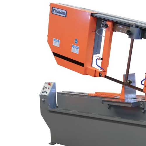 Serra fita horizontal 3 CV 610 mm com cabe�ote e morsa hidr�ulico trif�sica - FM-3700HM