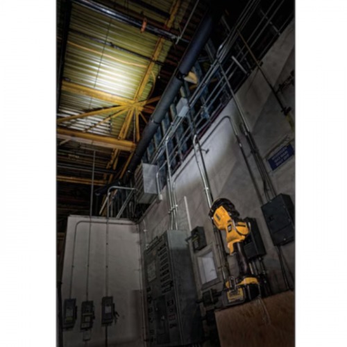 Lanterna led a bateria 20V 1500 l�mens articulada  Sem bateria Spotlight - DCL043