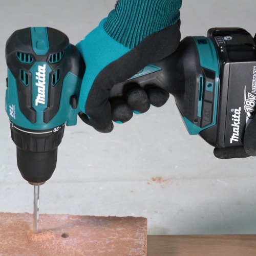 Furadeira Parafusadeira de impacto a bateria 1/2 Furadeira Parafusadeira de impacto a bateria 1/2