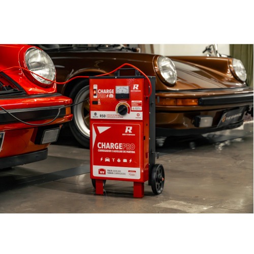 Carregador de bateria 12V r�pido e lento 50A com auxiliar de partida - Charge PRO  110V/220V
