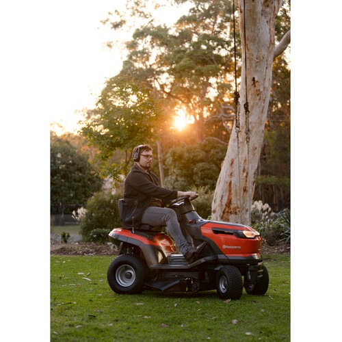 Trator cortador de grama a gasolina 15 hp 4 tempos - TS 114