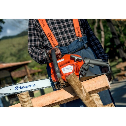 Motosserra a gasolina 40 cc com sabre de 16 Motosserra a gasolina 40 cc com sabre de 16