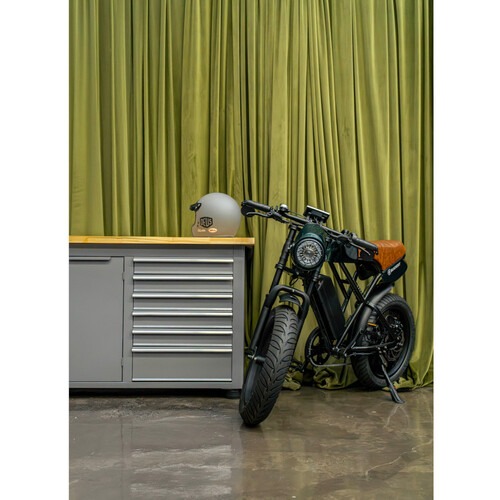 Bancada fechada com 6 gavetas e 3 portas - RLL-214