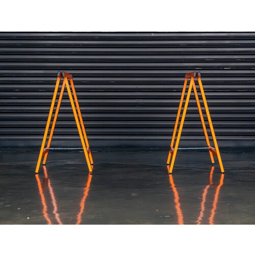 Cavalete de ferro multi-função 76 x 79 cm Cavalete de ferro multi-função 76 x 79 cm