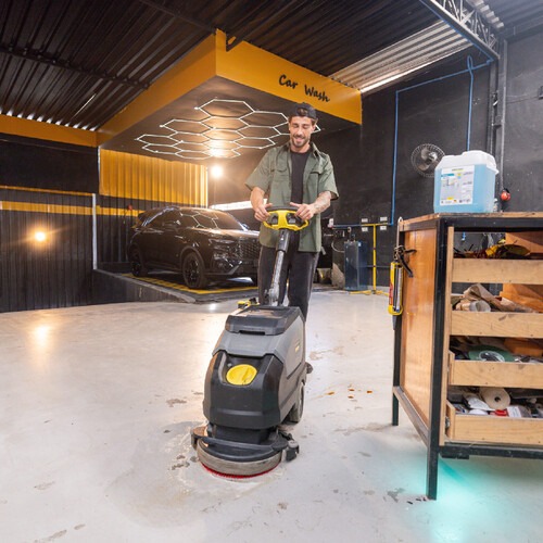 Detergente limpeza di�ria concentrado 20 Litros - FloorCare RM 755