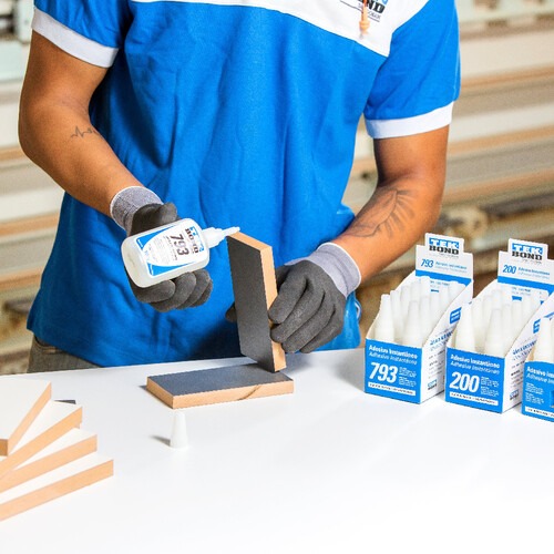 Adesivo instantâneo industrial 100g - 793 Adesivo instantâneo industrial 100g - 793