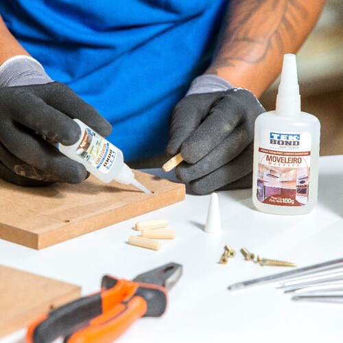 Cola instant�nea moveleiro 100g bico aintientupimento