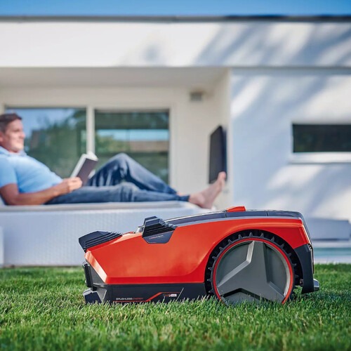 Rob� cortador de grama a bateria 18V corte de 18 cm com bateria - FREELEXO CAM 500  110V/220V