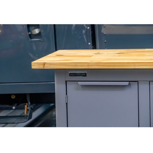 Bancada fechada com 4 portas tampo de madeira - SPEED