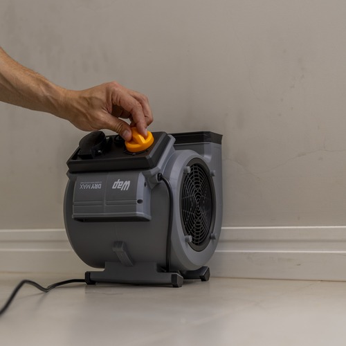 Ventilador e secador de pisos 200W com tr�s n�veis de velocidade - DRY MAX  220V