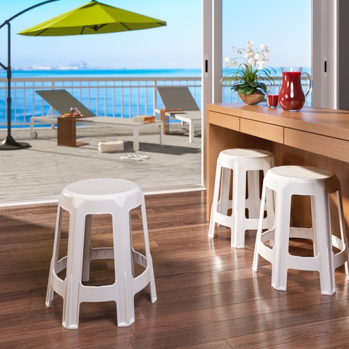 Banqueta pl�stica 6 p�s capacidade 152 Kg - Guaxuma