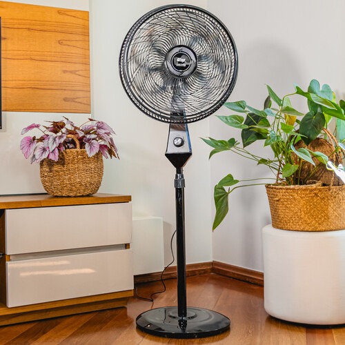 Ventilador de coluna 50 cm oscilante 8 pás com 3 velocidades Flow Turbo - WV02PR 110V Ventilador de coluna 50 cm oscilante 8 pás com 3 velocidades Flow Turbo - WV02PR 110V