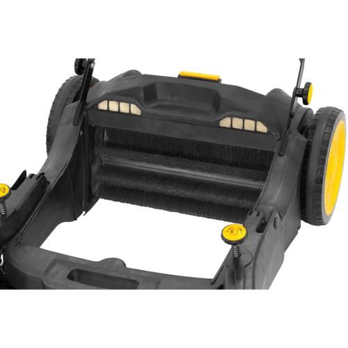 Varredeira de piso manual com produ��o de 3.680 m�/h - VPV 920