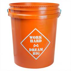 Balde multiuso com capacidade de 20 litros 