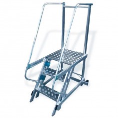 Escada plataforma de alum�nio 0.75 m c/ 2 degraus + patamar