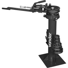 Curvador de tubos tipo calandra 