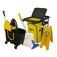 Kit para limpeza profissional preto e amarelo com 6 peças - Pratic Kit para limpeza profissional preto e amarelo com 6 peças - Pratic