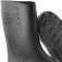 Bota de PVC preta cano m�dio sem forro